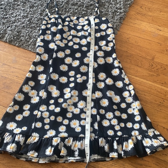 Princess Polly Black Dear Daisy Mini Dress Ruffle Hem Size 0 - Picture 9 of 12